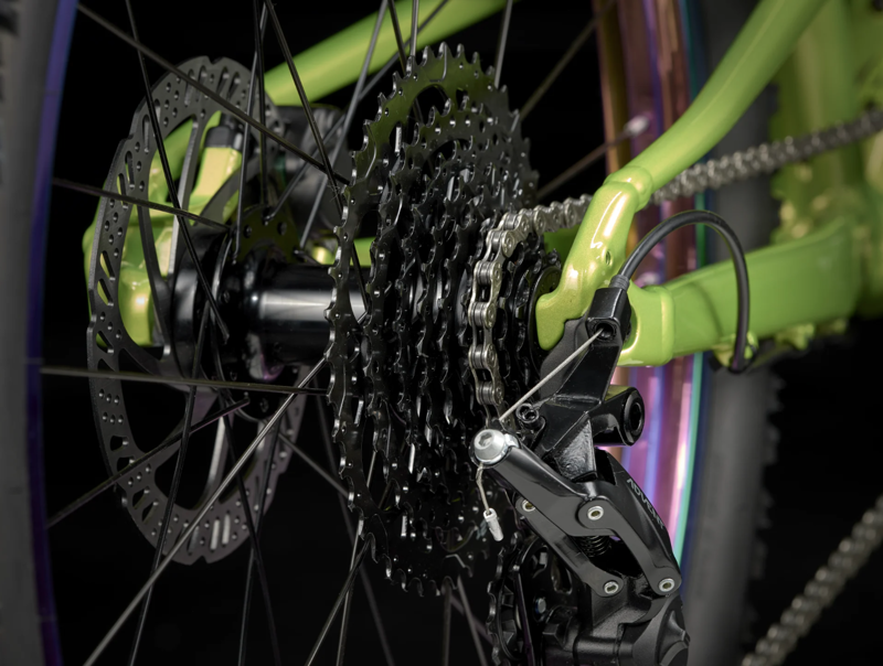 Trek Wahoo Trail 24 inch Wheel Kids Bike 2025 in Power Surge-5